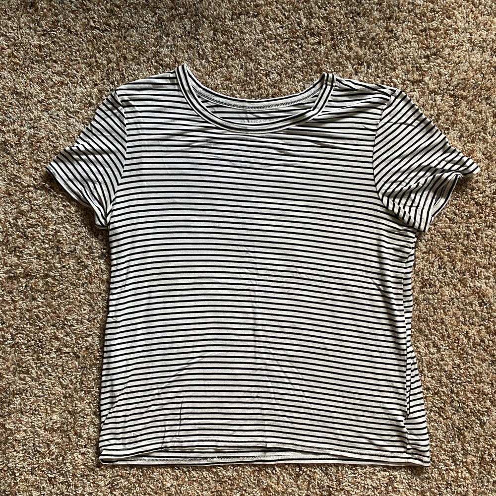 MEDIUM striped T-shirt